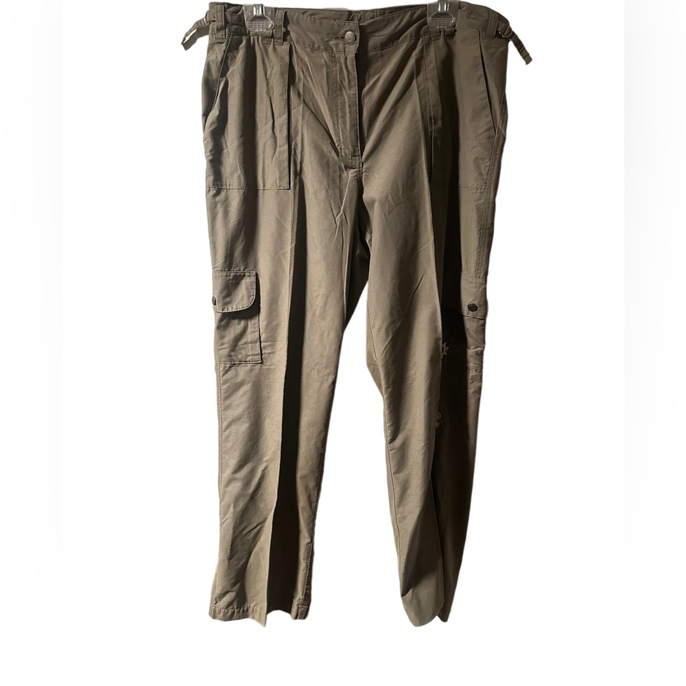 New York and company Y2K Embroidered cargo pants size 14